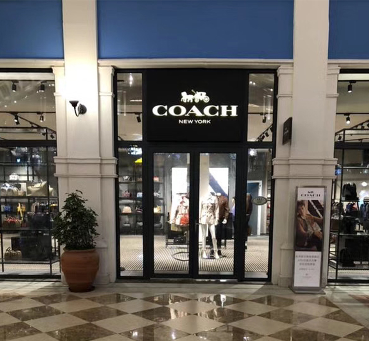 COACH